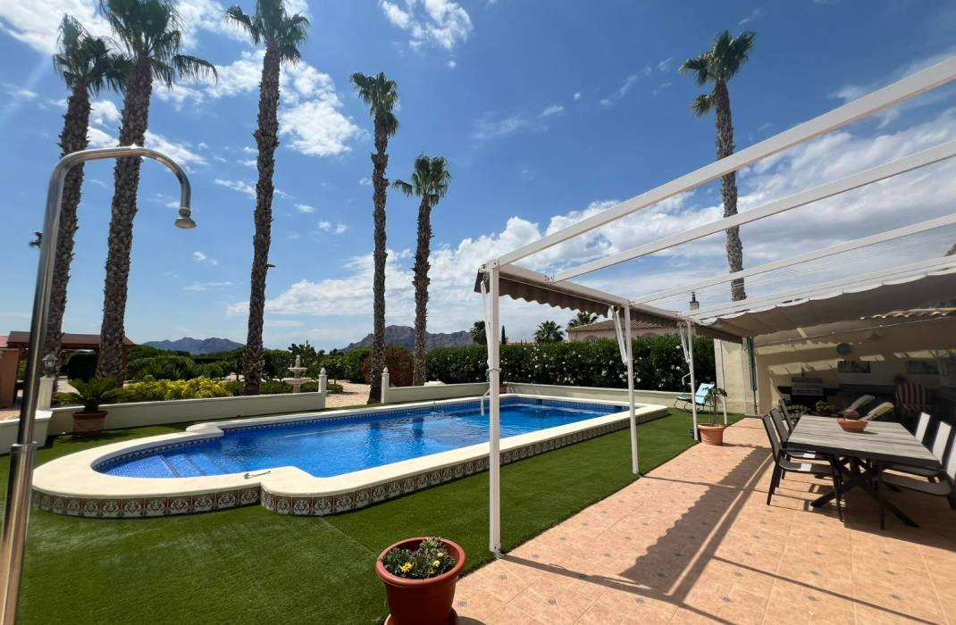 Resale - Country Villa - Orihuela