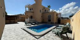 Resale - Detached House / Villa - Benijfar - Atalaya Park