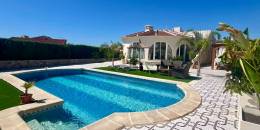 Resale - Detached House / Villa - Ciudad Quesada