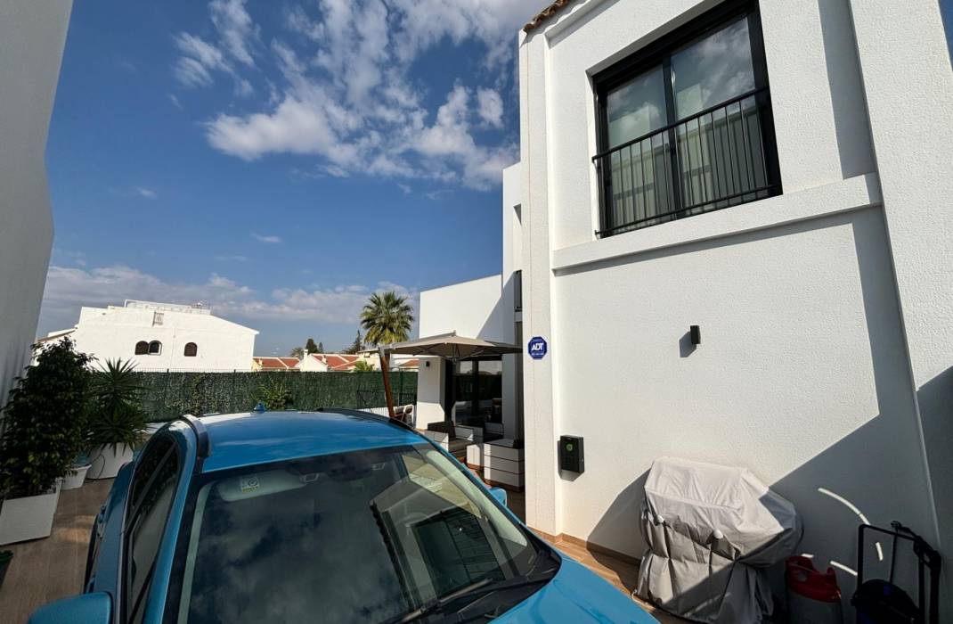 Resale - Detached House / Villa - Ciudad Quesada