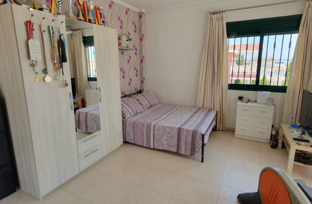 Resale - Detached House / Villa - Ciudad Quesada