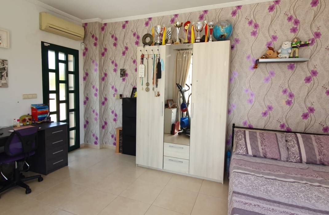 Resale - Detached House / Villa - Ciudad Quesada