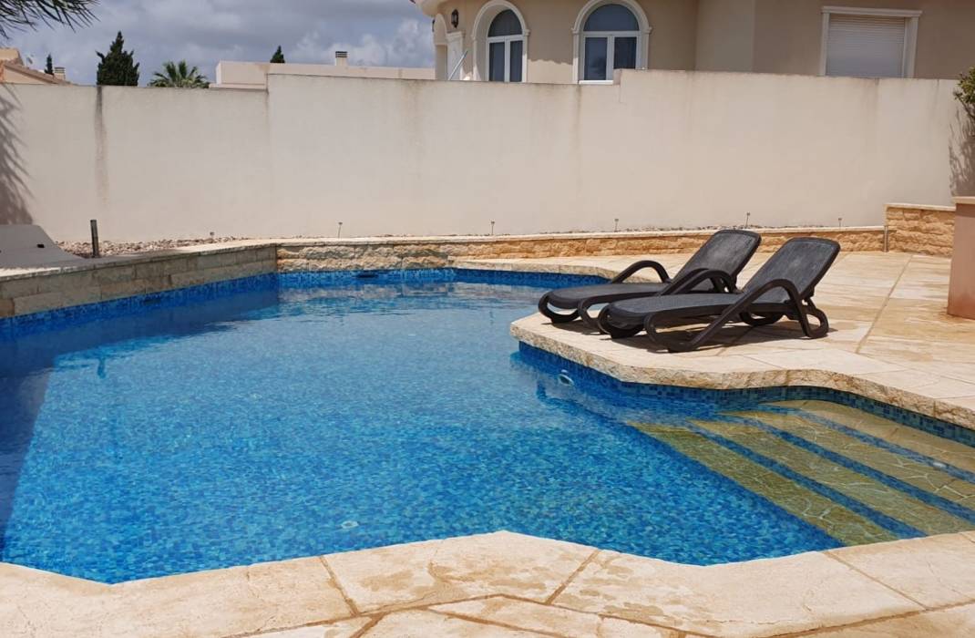 Resale - Detached House / Villa - Ciudad Quesada