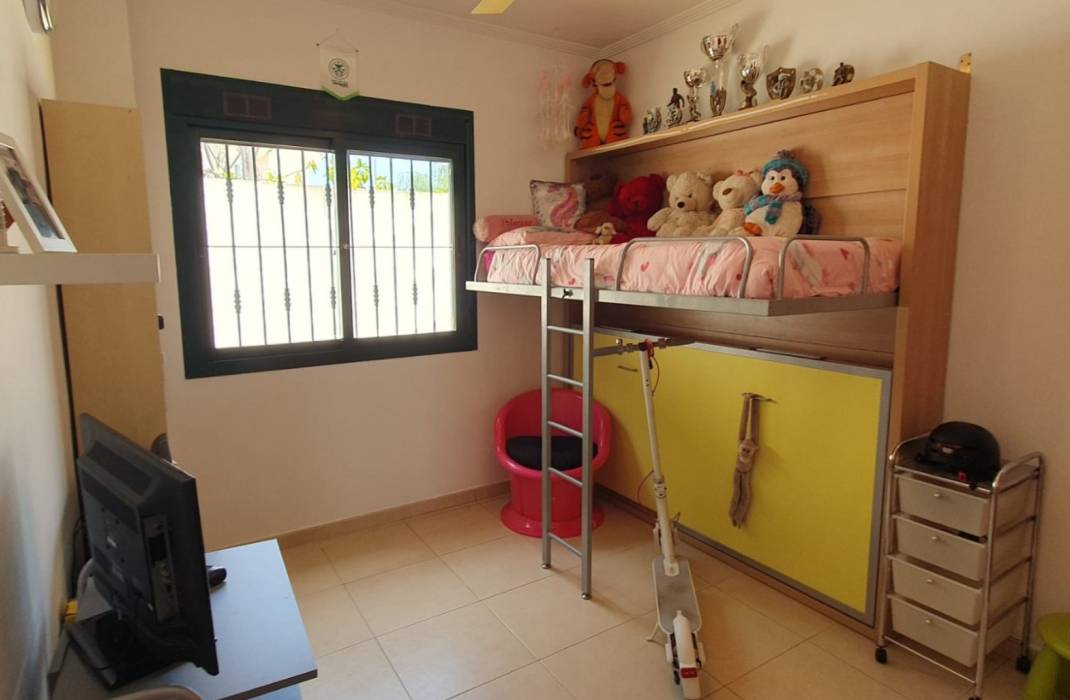 Resale - Detached House / Villa - Ciudad Quesada