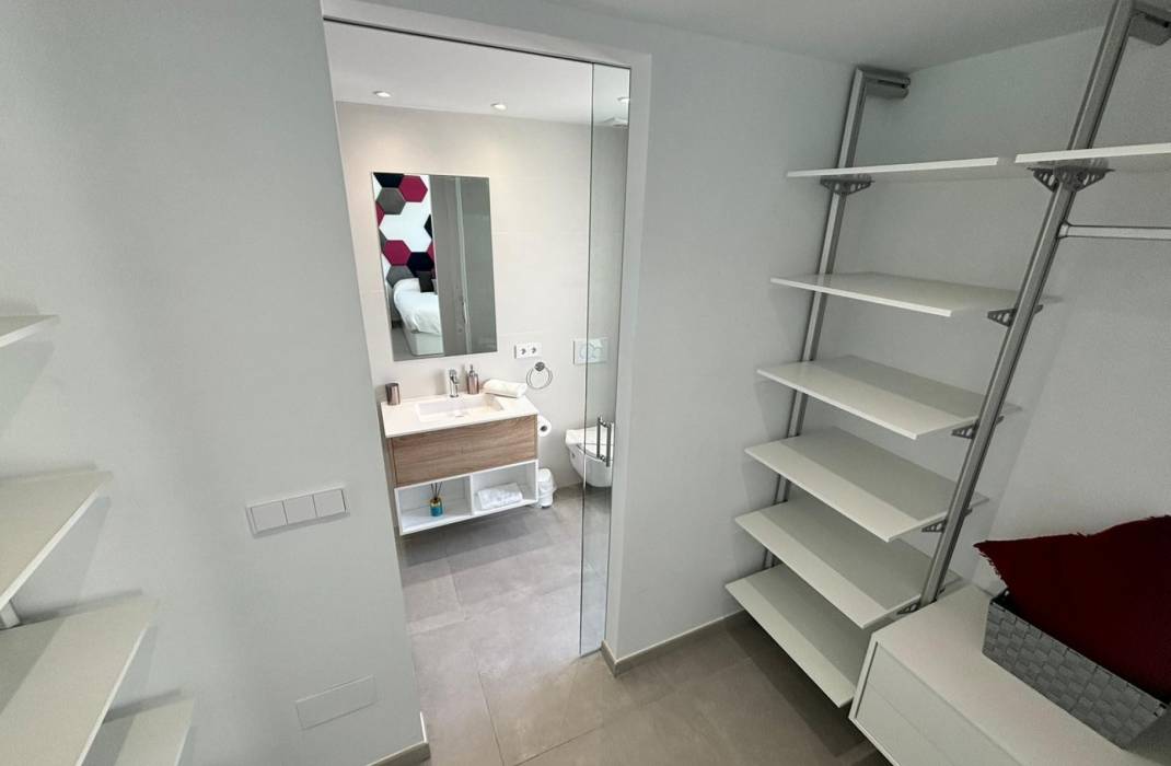 Resale - Detached House / Villa - Ciudad Quesada