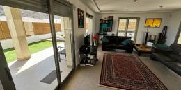 Resale - Detached House / Villa - Cox