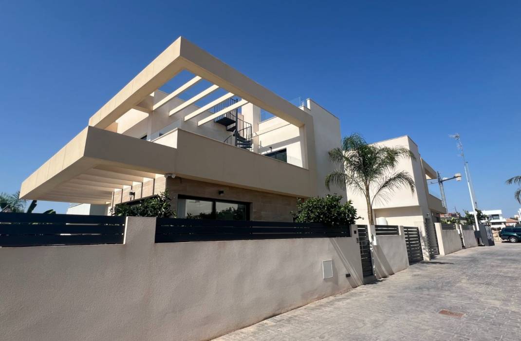 Resale - Detached House / Villa - Los Montesinos - La Herrada