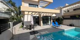 Resale - Detached House / Villa - Los Montesinos - La Herrada