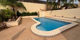 Resale - Detached House / Villa - Torrevieja Centro - Torrevieja