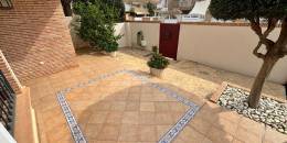 Resale - Detached House / Villa - Torrevieja Centro - Torrevieja