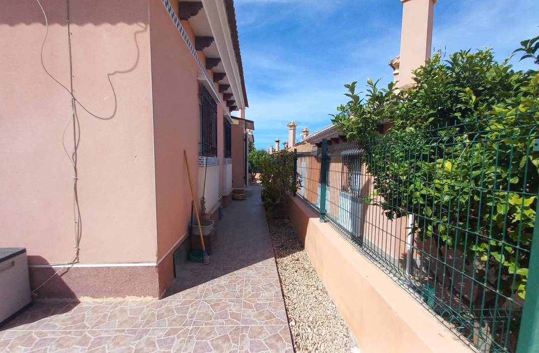 Resale - Detached Villa - Los Montesinos - La Herrada