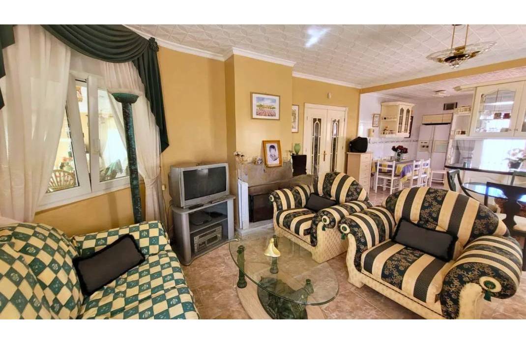 Resale - Detached Villa - Torrevieja - 0