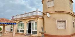 Resale - Detached Villa - Torrevieja - 0