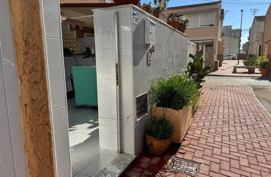 Resale - Duplex - Torrevieja - Playa de los Naufragos