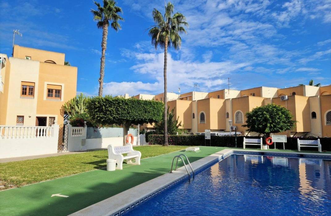 Resale - Duplex - Torrevieja