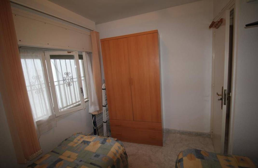 Resale - Flat - Torrevieja - Paseo maritimo