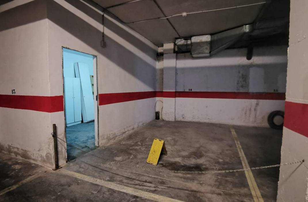 Resale - Garage - Torrevieja