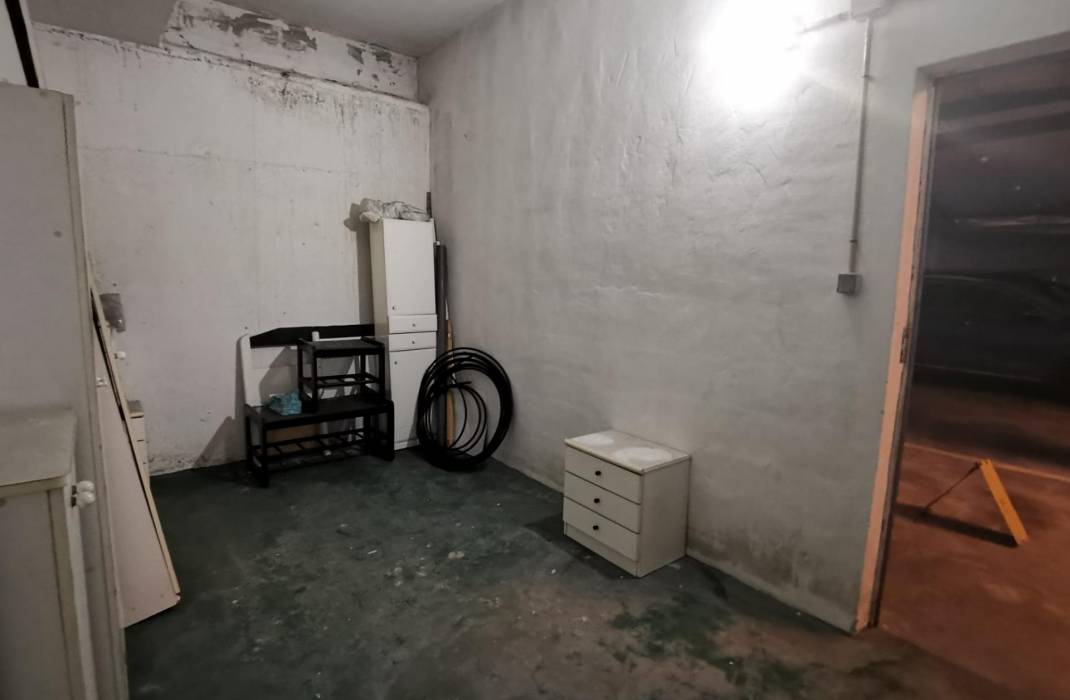 Resale - Garage - Torrevieja