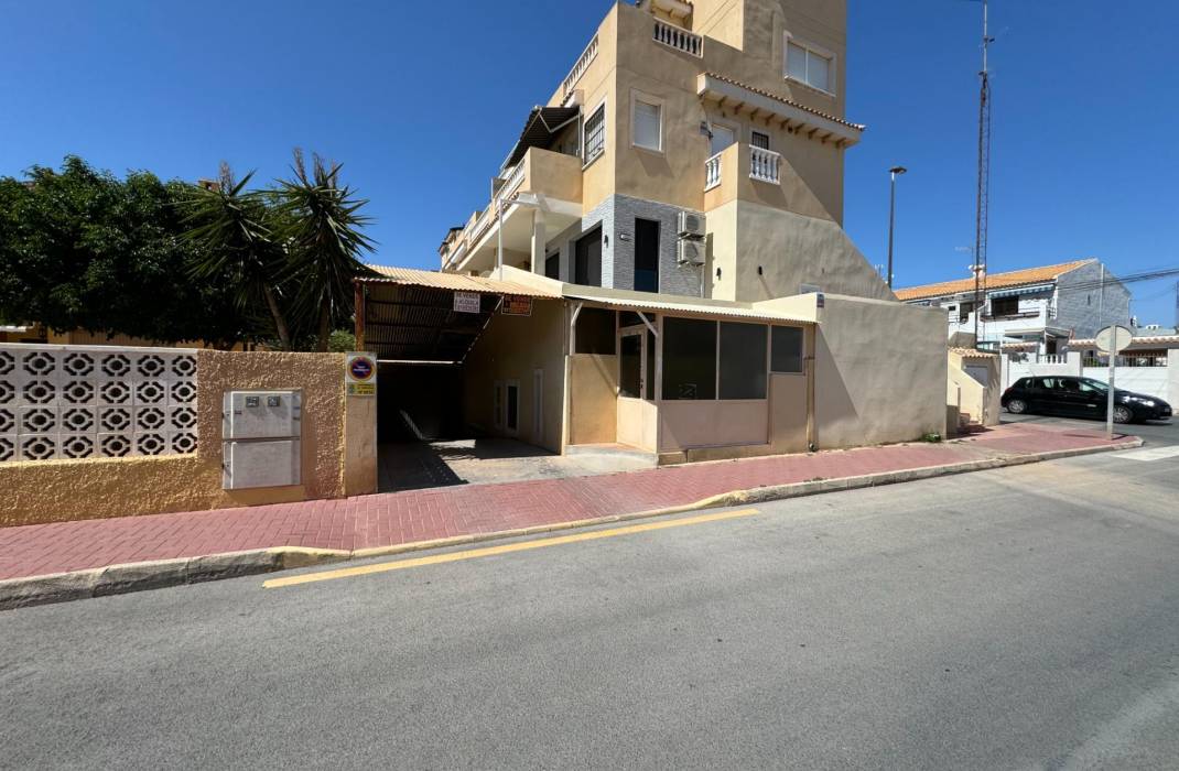 Resale - Garage - Torrevieja
