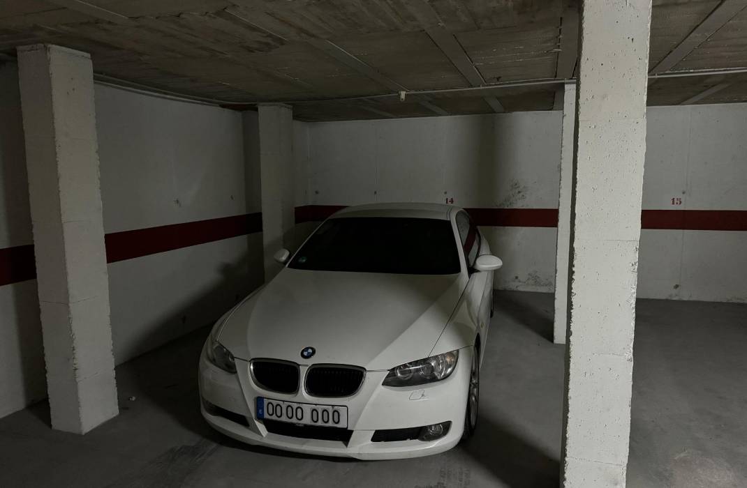 Resale - Garage - Torrevieja