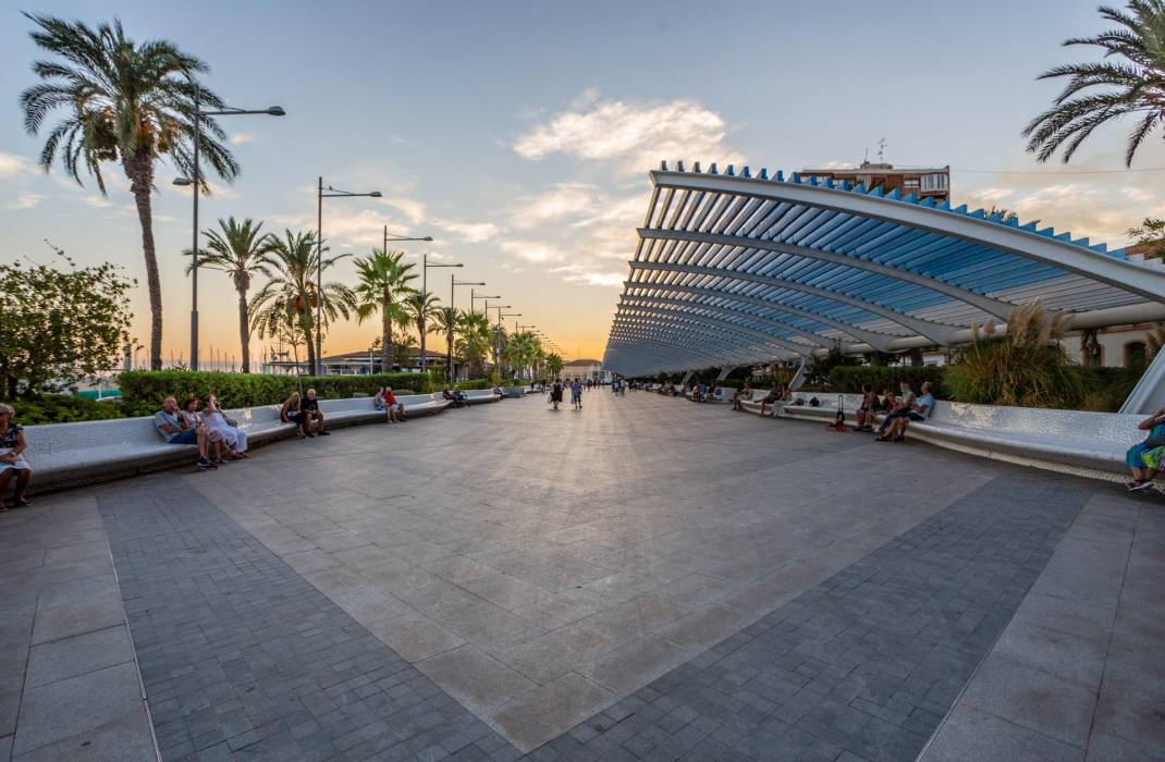 Resale - Garage - Torrevieja
