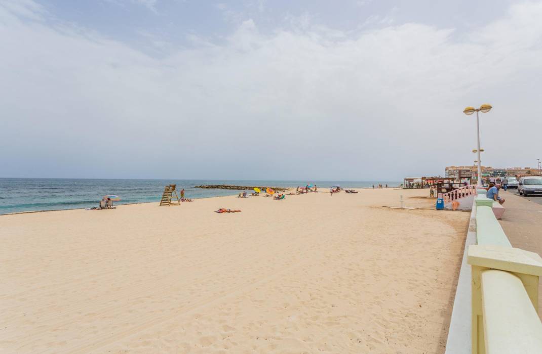 Resale - Garage - Torrevieja