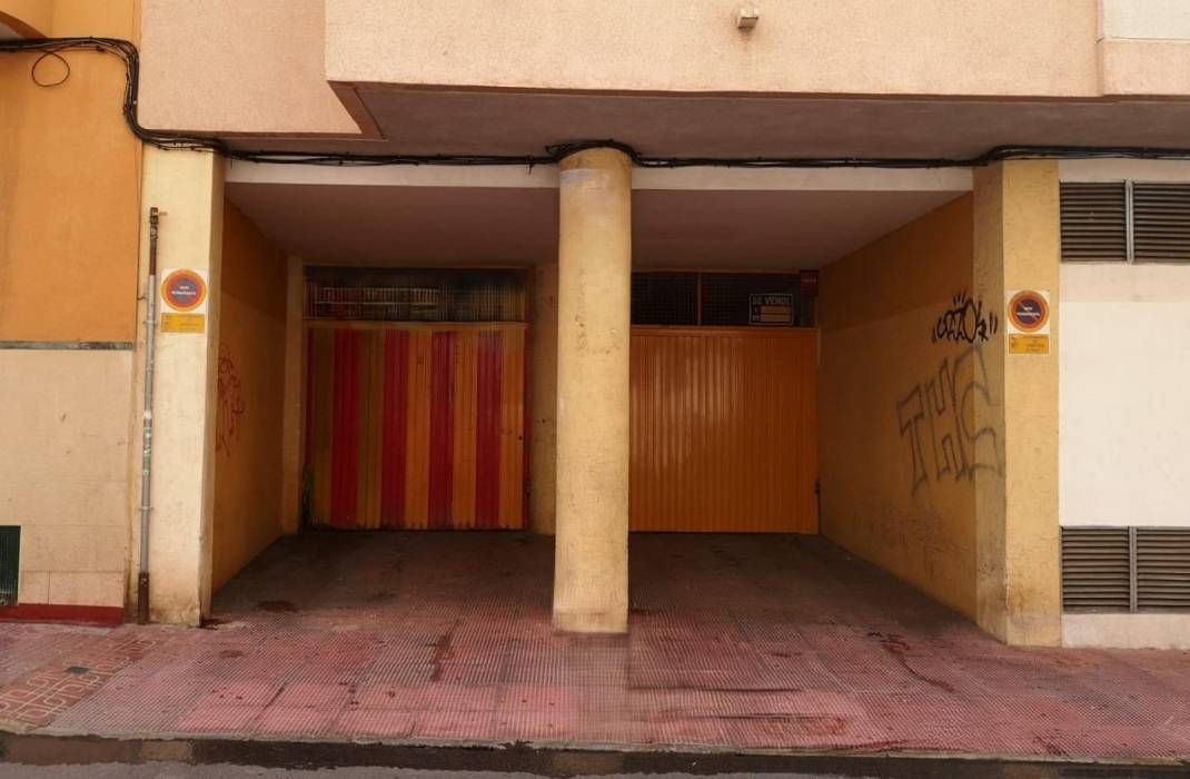 Resale - Garage - Torrevieja