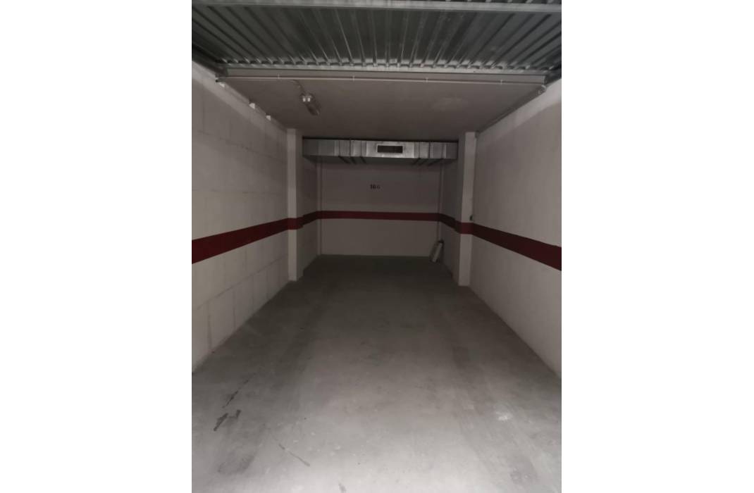 Resale - Garage - Torrevieja