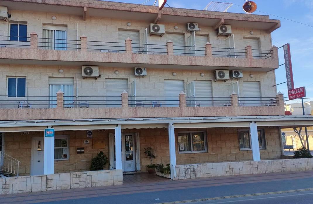 Resale - Hotel - Murcia - Puertos de Santa Barbara