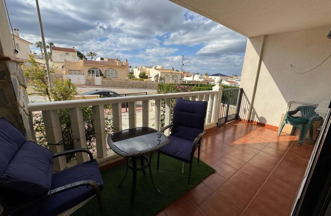 Resale - House - San Miguel de Salinas - Campo de golf villamartin