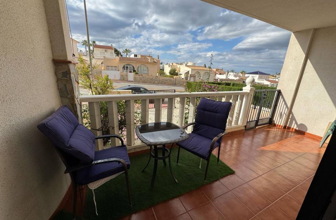 Resale - House - San Miguel de Salinas - Campo de golf villamartin
