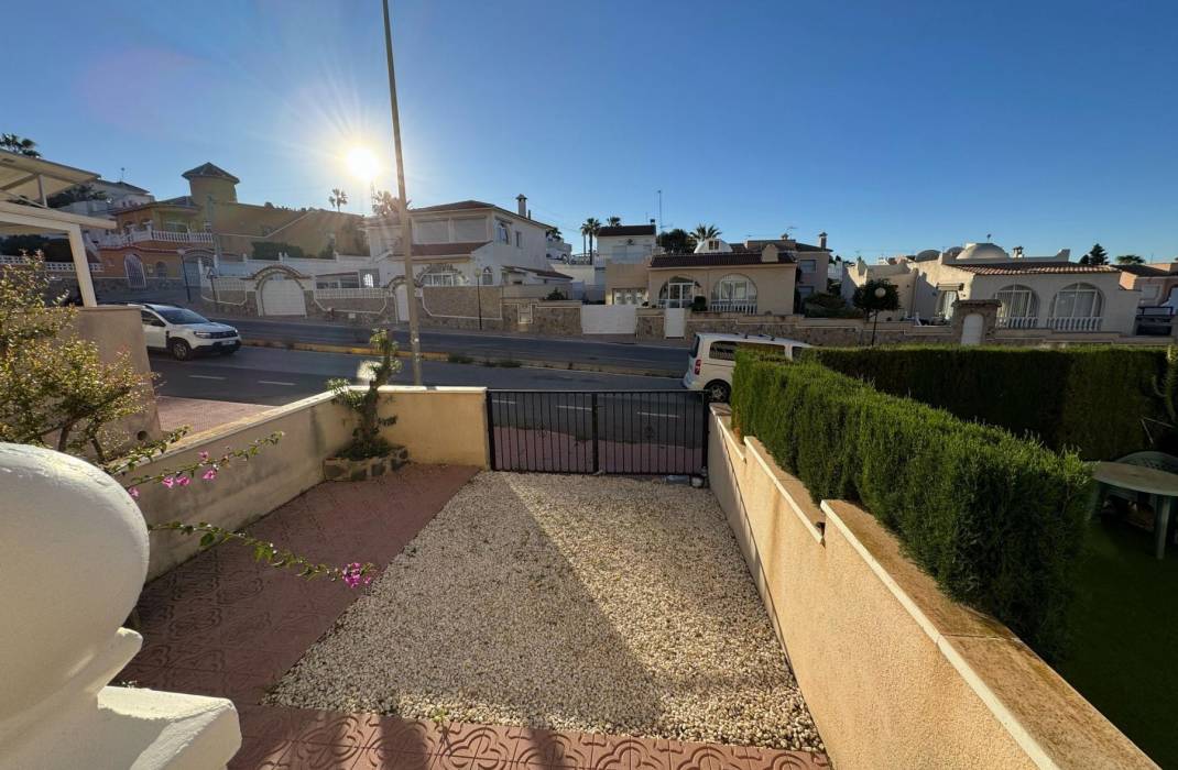 Resale - House - San Miguel de Salinas - Campo de golf villamartin