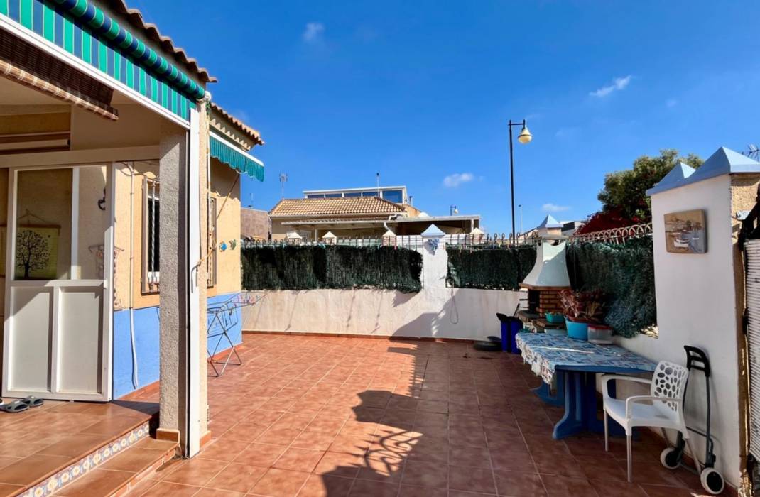 Resale - House - Torrevieja - Zona los Frutales