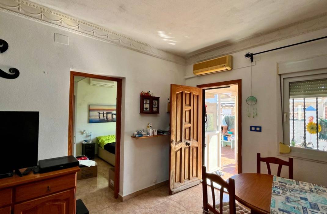 Resale - House - Torrevieja - Zona los Frutales