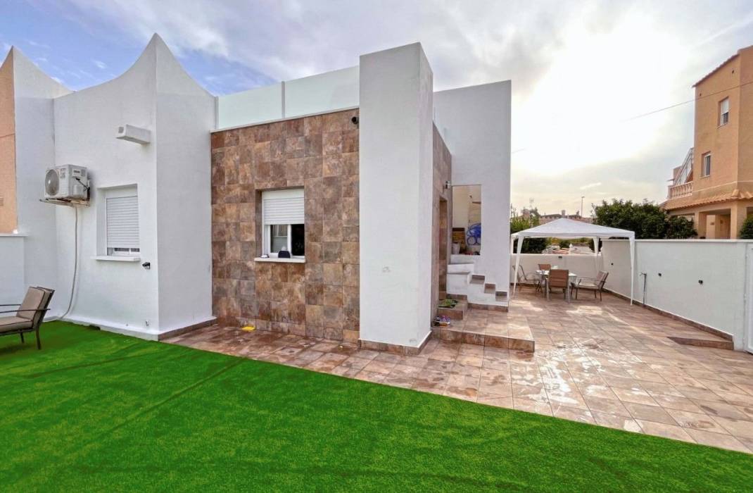 Resale - Quad - Playa Flamenca