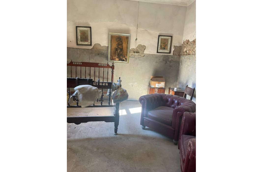 Resale - Renovation - Almoradí