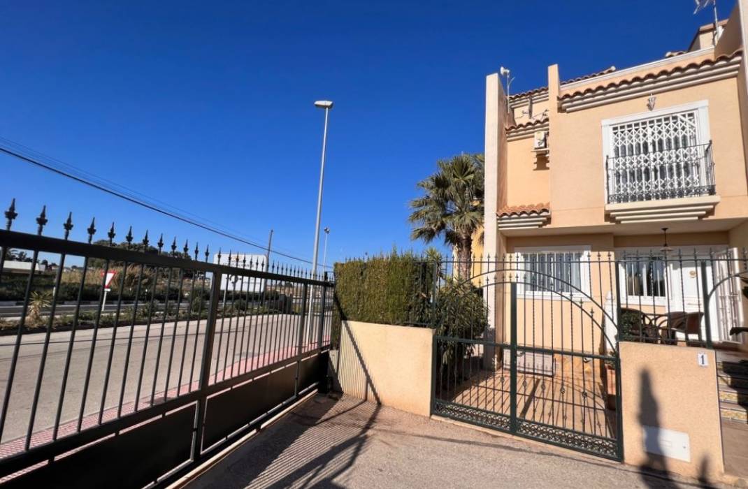 Resale - Semi-Detached House - Guardamar del Segura - 0