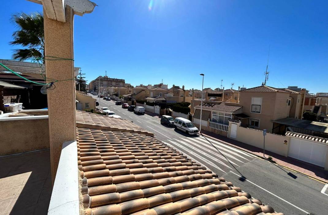 Resale - Semi-Detached House - Torrevieja - 0