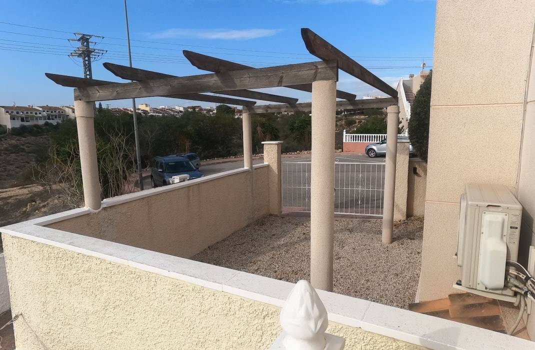 Resale - Semi Detached Villa - Ciudad Quesada