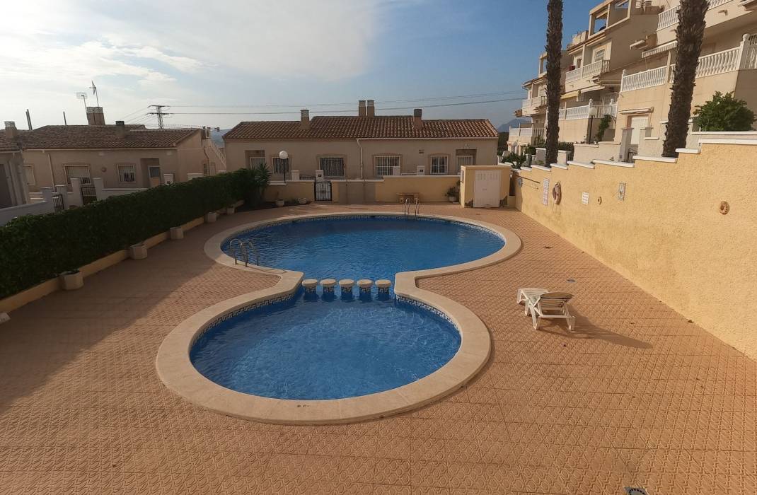 Resale - Semi Detached Villa - Ciudad Quesada
