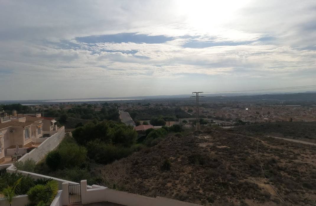 Resale - Semi Detached Villa - Ciudad Quesada