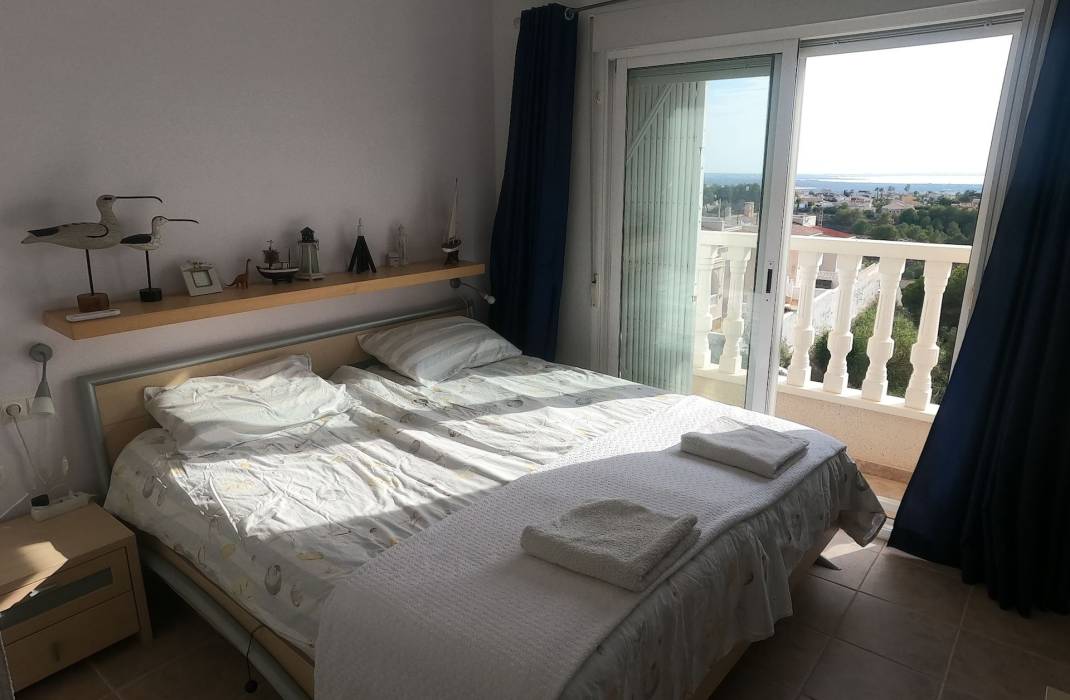 Resale - Semi Detached Villa - Ciudad Quesada