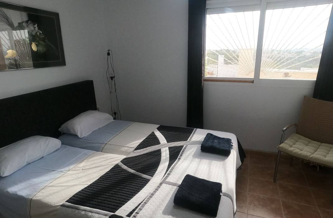 Resale - Semi Detached Villa - Ciudad Quesada