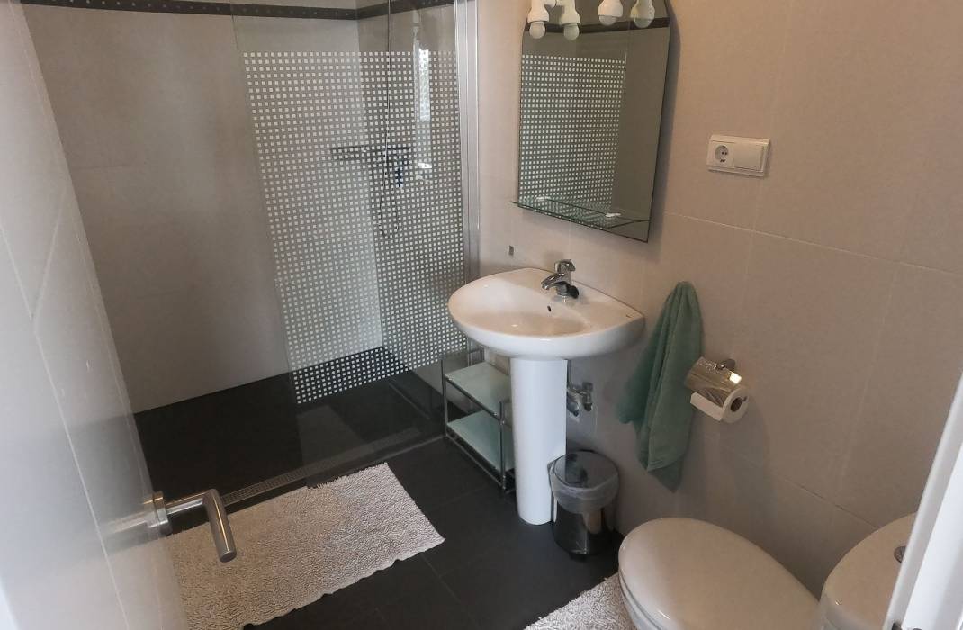Resale - Semi Detached Villa - Ciudad Quesada