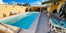 Resale - Semi - Detached Villa - Torrevieja - San Luis