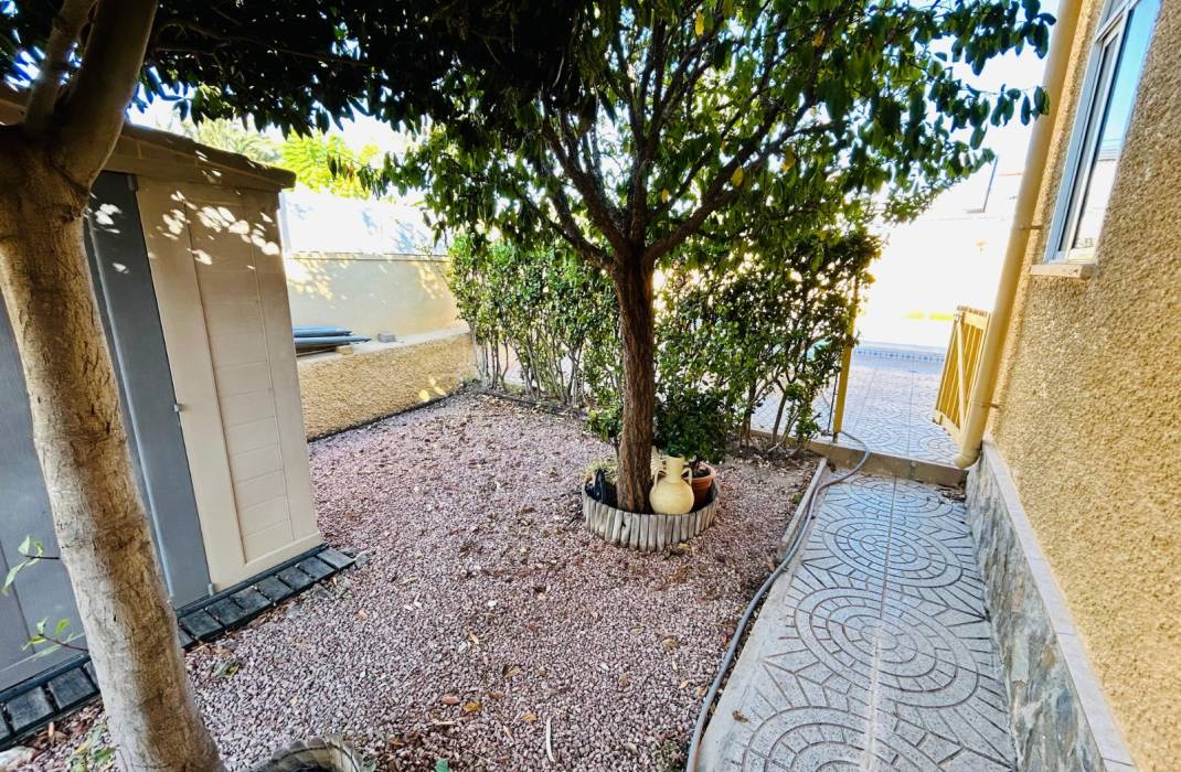 Resale - Semi - Detached Villa - Torrevieja - San Luis