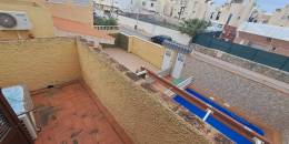 Resale - Semi Detached Villa - Torrevieja
