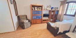 Resale - Semi Detached Villa - Torrevieja