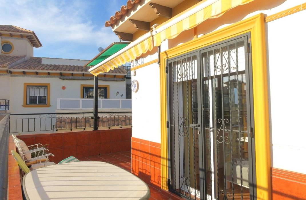 Resale - Terraced house - Orihuela Costa - Punta Prima