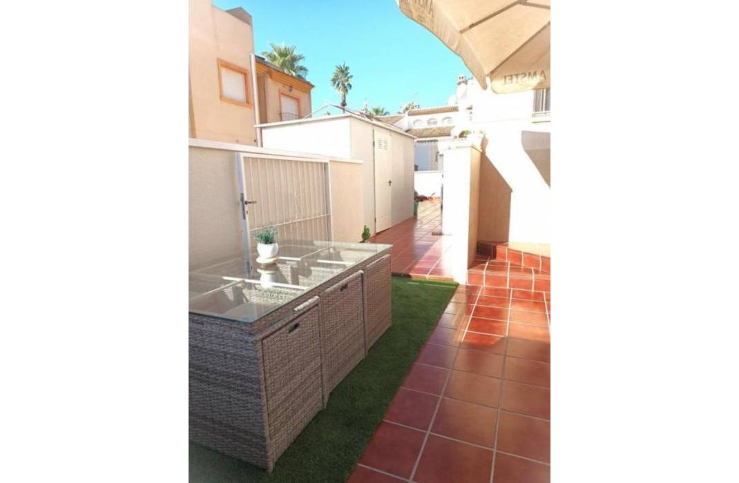 Resale - Terraced house - Orihuela Costa - Villamartin